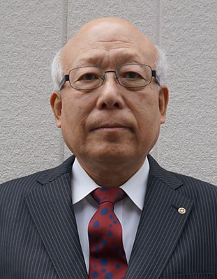 平井建治氏